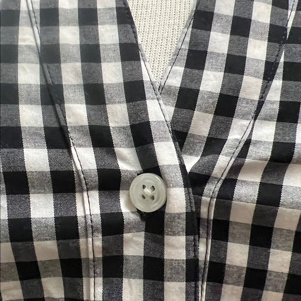 Ann Taylor Black and White Gingham Button-Down Shirt - Picture 2 of 6